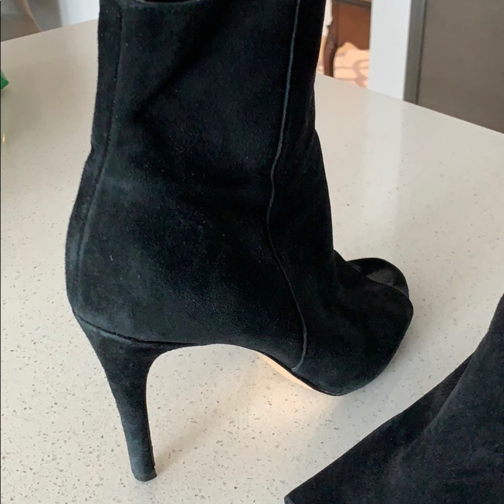 Shoes - Picture 2 of 2